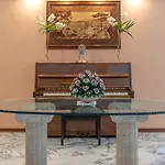 Hotel Ascot
