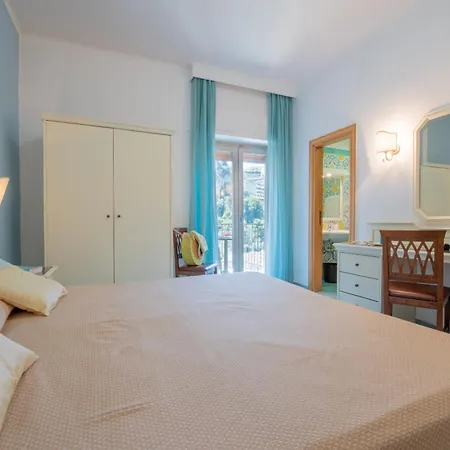 Ascot Hotel Sorrento