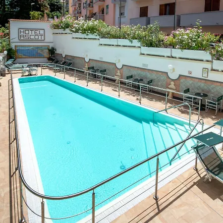 Ξενοδοχείο Ascot 4*