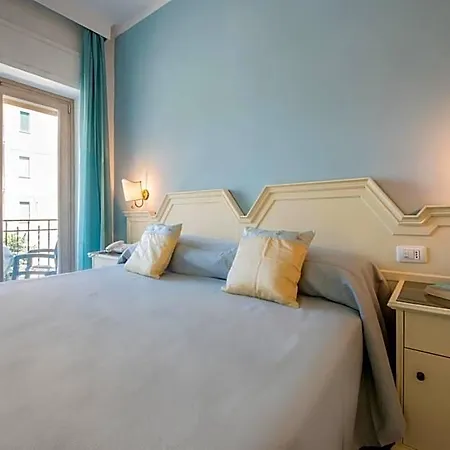 Hotel Ascot 4*