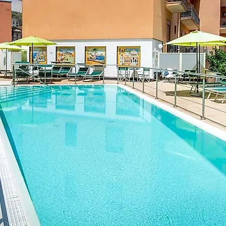 Ascot 4* Sorrento