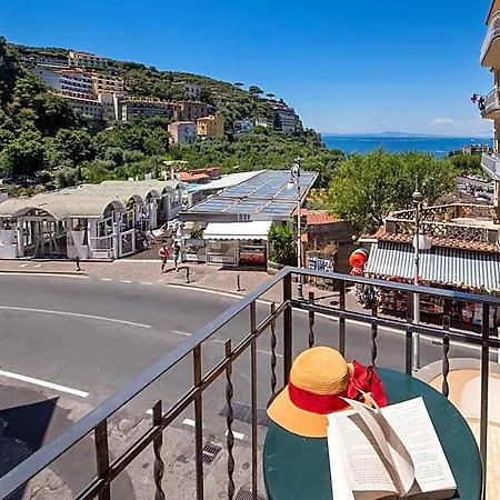 Hotel Ascot 4*