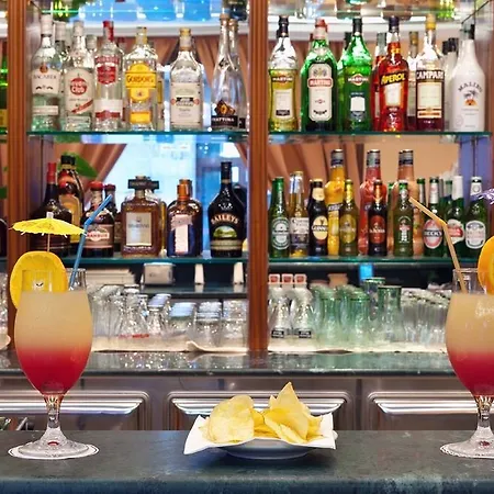 Ascot Готель Сорренто