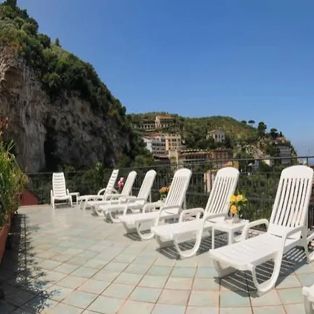 Ascot 4* Sorrento